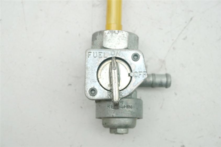 GRIFO DE GASOLINA HONDA SLR 650 RD09