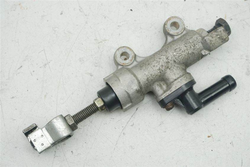 HONDA SLR 650 RD09 BOMBA DE FRENO TRASERA CILINDRO MAESTRO DE FRENO