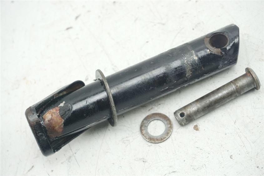 HONDA SLR 650 RD09 FUßRASTE SOZIUS LINKS FOOTREST