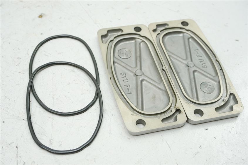 YAMAHA MT01 RP12 COVER VALVE COVER REAR COVER BLENDE