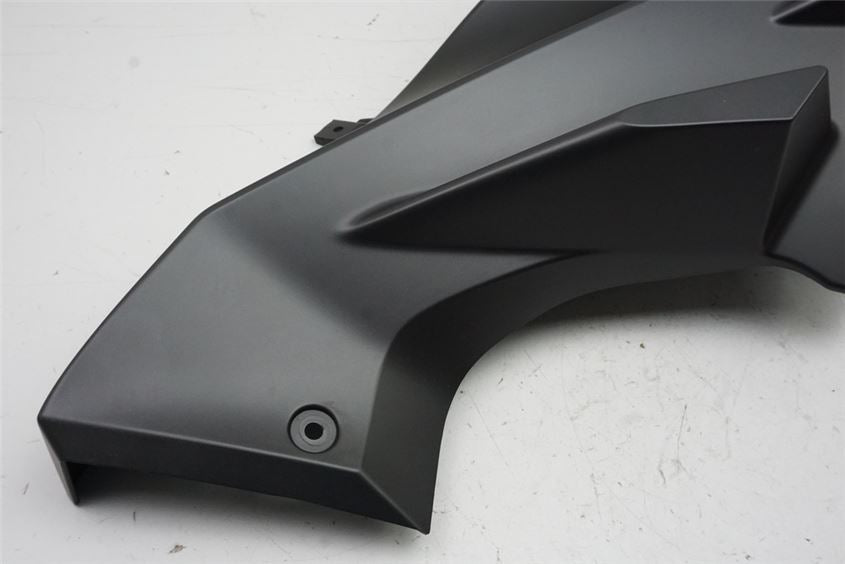 YAMAHA YZF-R 125 RE06 CARENADO LATERAL SUPERIOR DERECHO CUBIERTA 5D7-F835H-00