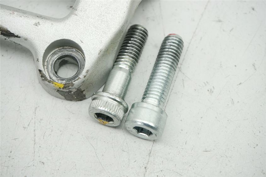DUCATI MONSTER 1100 EVO ABS M5 ABRAZADERA SUPERIOR MANILLAR ELEVADOR SOPORTE MANILLAR
