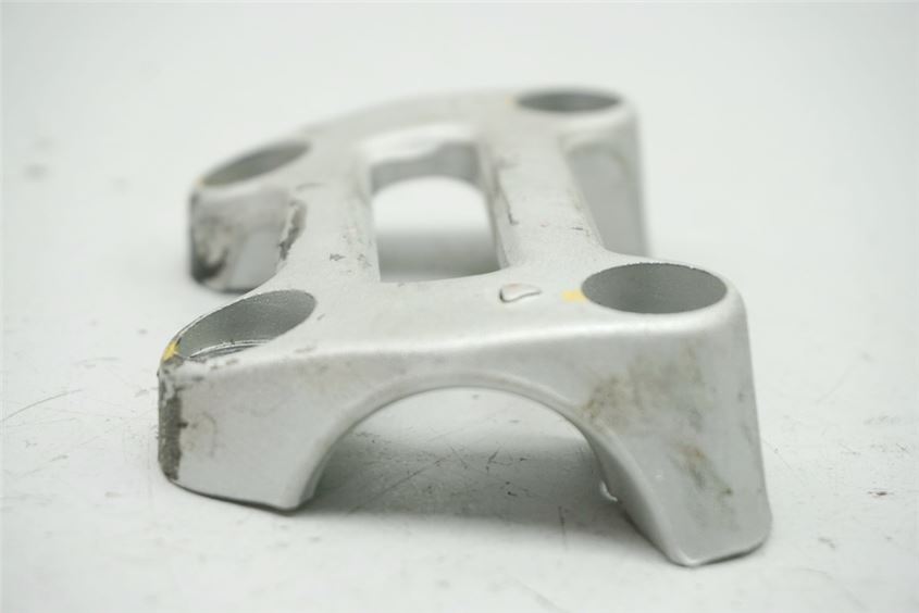 DUCATI MONSTER 1100 EVO ABS M5 LENKERKLEMMUNG OBEN RISER HALTER LENKER