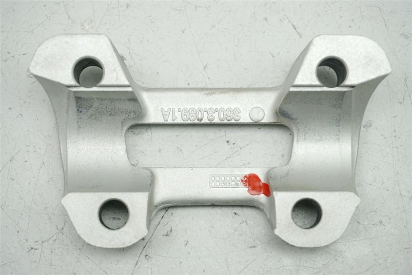 DUCATI MONSTER 1100 EVO ABS M5 LENKERKLEMMUNG OBEN RISER HALTER LENKER