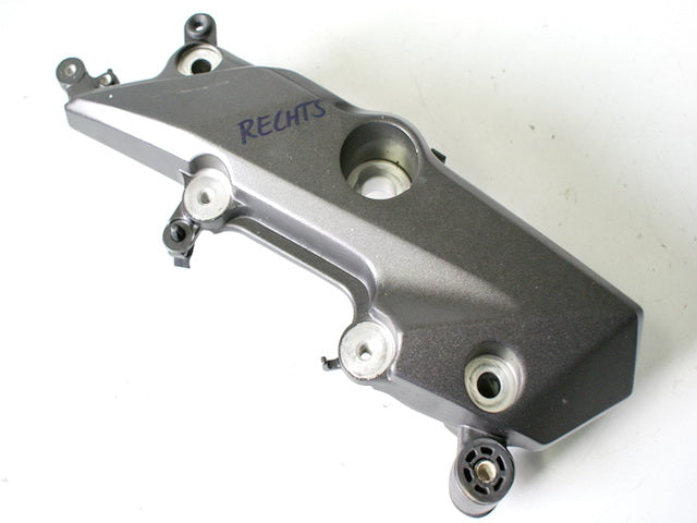HONDA CBF 600 S ABS PC43 HALTERUNG RE FUßRASTENTRÄGER