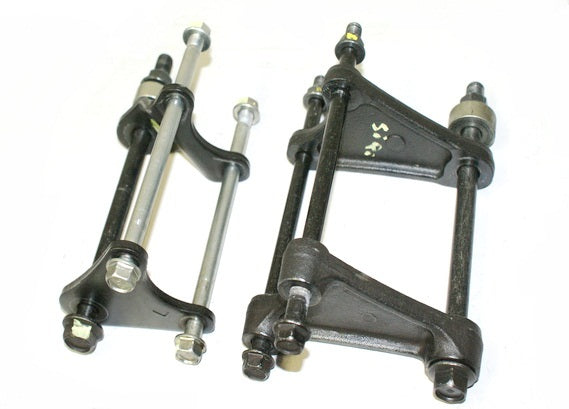 HONDA CBF 600 S ABS PC43 MOUNT BRACKET ENGINE AXLE