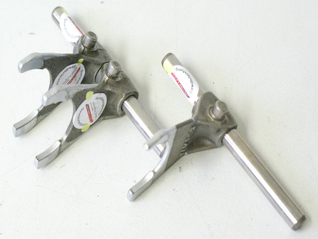 DUCATI 944 ST2 SCHALTKLAUEN SCHALTGABELN GETRIEBE