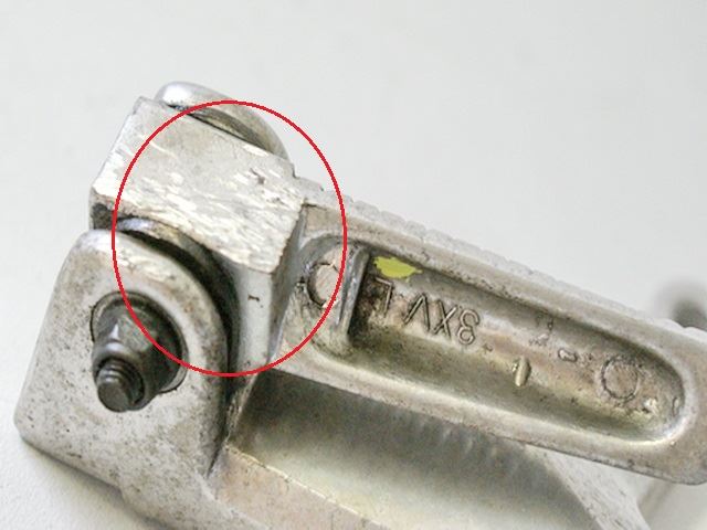 YAMAHA YZF 600 4TV THUNDERCAT PASSENGER FOOTREST LEFT