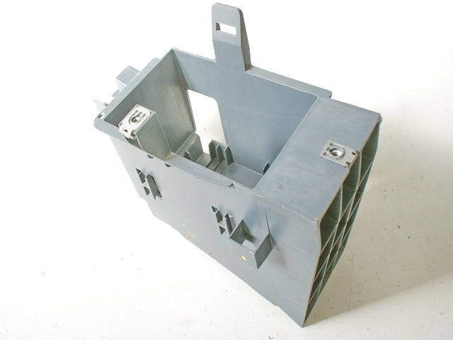 PEUGEOT SATELIS 125 J2 COMPRESSOR Batteriekasten Batteriefach Halter Batterie