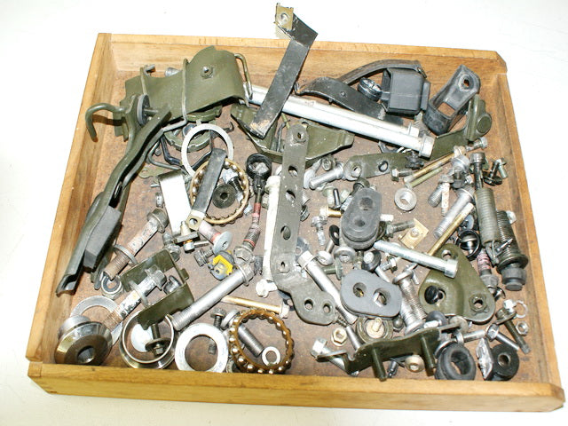 KAWASAKI Z 750 ZR750J SCHRAUBEN KLEINTEILE
