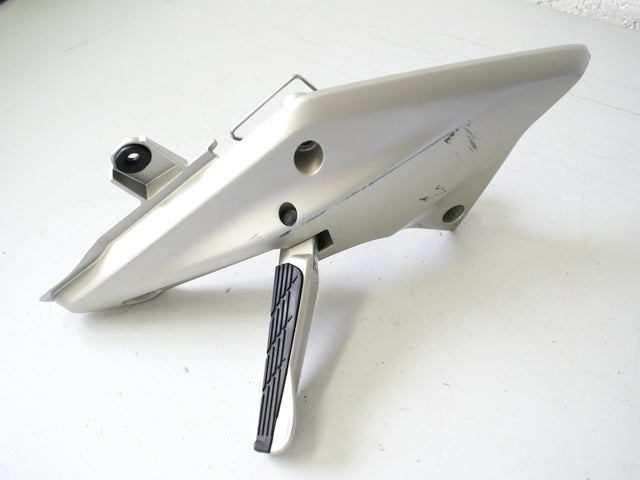 HONDA FJS 600 PF01 SILVER WING FUßRASTENANLAGE SOZIUS RE