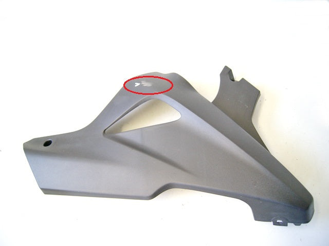 HONDA CBR 250 R MC41 FAIRING BELLY PAN RIGHT BOTTOM