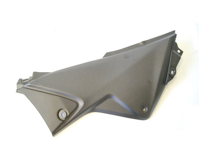 HONDA CBR 250 R MC41 FAIRING SIDE COVER LEFT