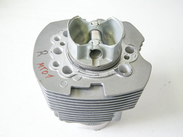 YAMAHA MT-01 RP12 CYLINDER REAR PISTON