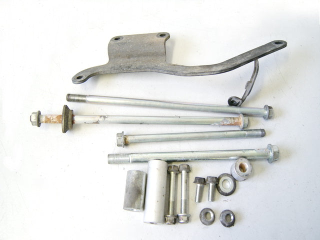 HONDA NT 700 V RC52 DEAUVILLE ABS HALTERUNG MOTOR ACHSE