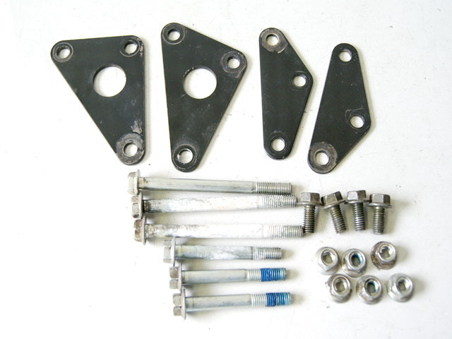 SUZUKI VL 125 WVA4 INTRUDER HALTERUNG MOTOR ACHSE
