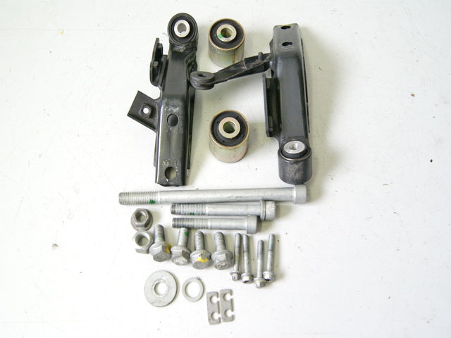BMW K 1200 GT K12 HALTERUNG MOTOR ACHSE MOTORHALTERUNG