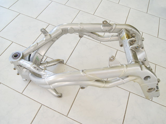 TRIUMPH DAYTONA 955 i T 595 FRAME & TITLE FRAME