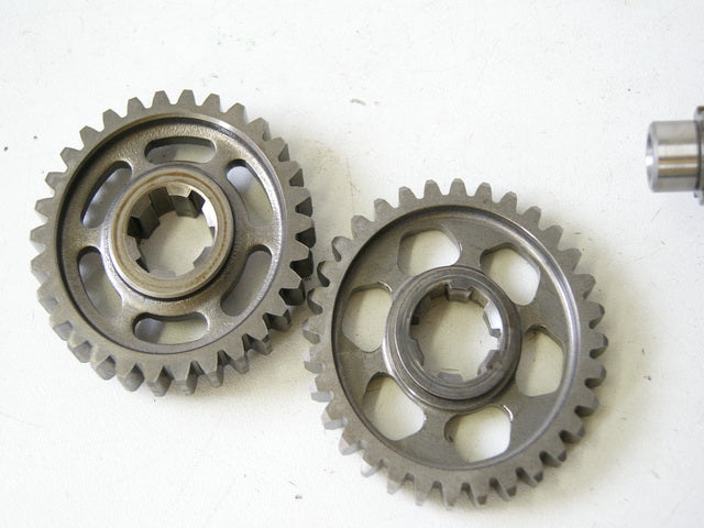 SUZUKI VL 800 WVBM INTRUDER VOLUSIA GETRIEBEWELLE WELLE