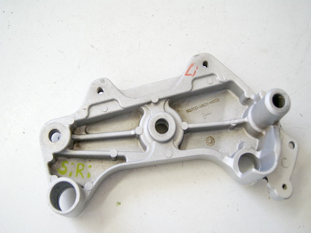 HONDA CB 600 PC36 HORNET SOPORTE ESTRIBERA IZQUIERDA PLACA BASE