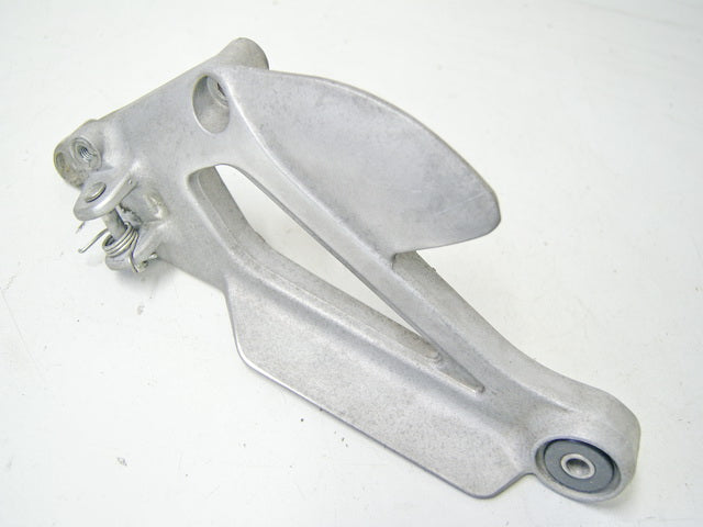 YAMAHA XJ 600 S 4BRA DIVERSION FOOTREST HANGER RIDER LEFT