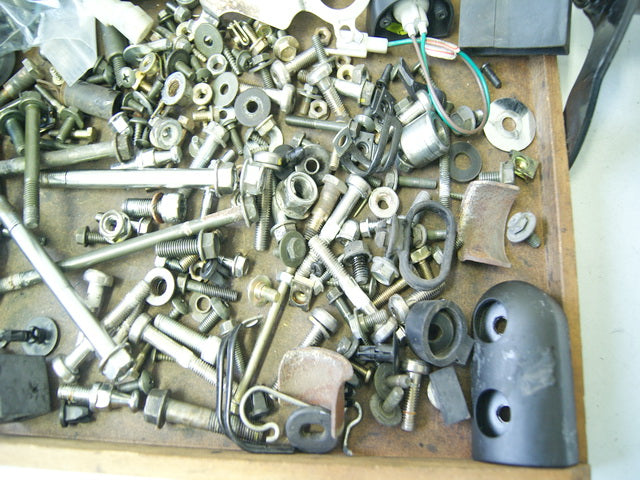 KYMCO QUANNON 125 SCREWS SMALL PARTS