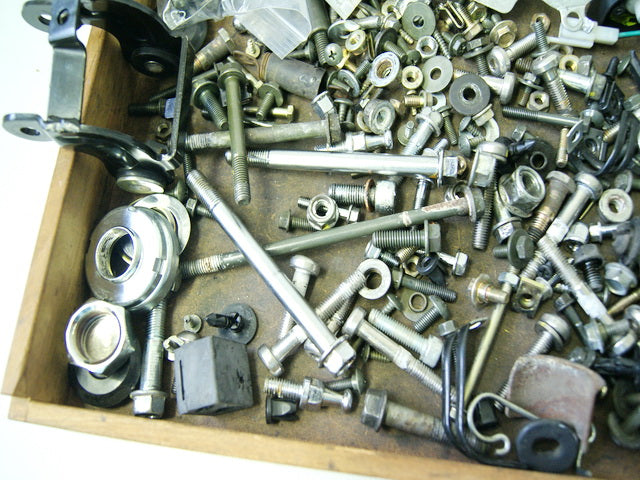 KYMCO QUANNON 125 SCREWS SMALL PARTS