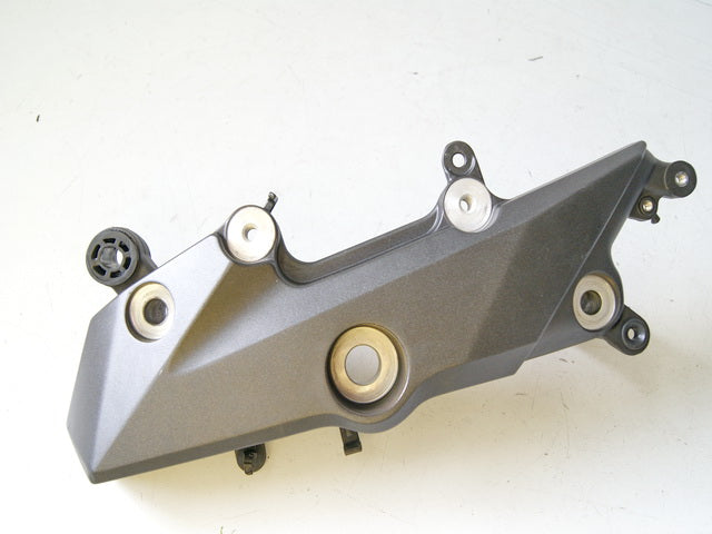 HONDA CBF 600 NA ABS PC43 HALTERUNG RECHTS FUßRASTENTRÄGER