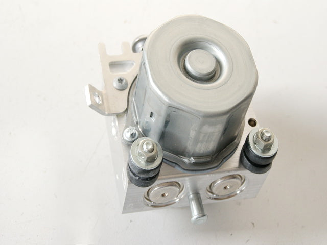 BMW S 1000 RR K46 ABS HYDRAULIC UNIT PUMP CONTROL UNIT