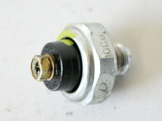 Interruptor de presión de aceite SUZUKI GSX-R 1000 WVBL
