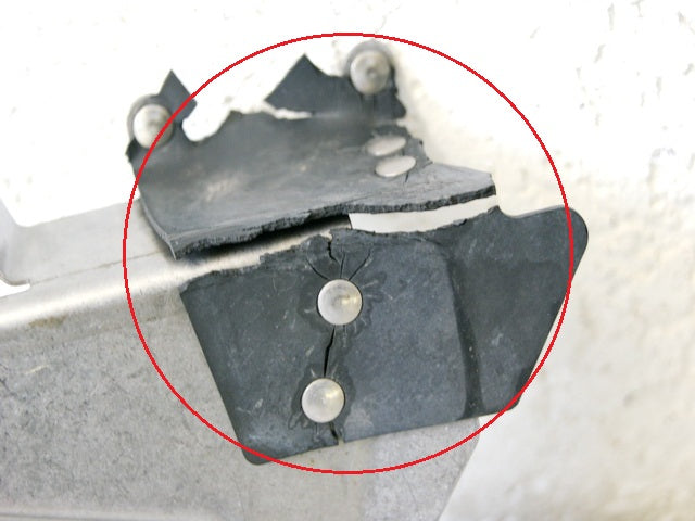 BUELL XB9R XB1 HALTERUNG RIEMENSCHUTZ VORN