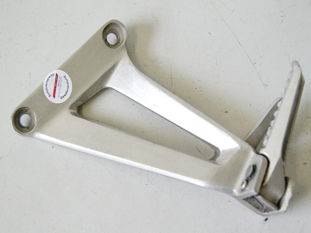 HONDA CBR 125 R JC39 Fußrastenanlage Sozius links Halter Fußraste