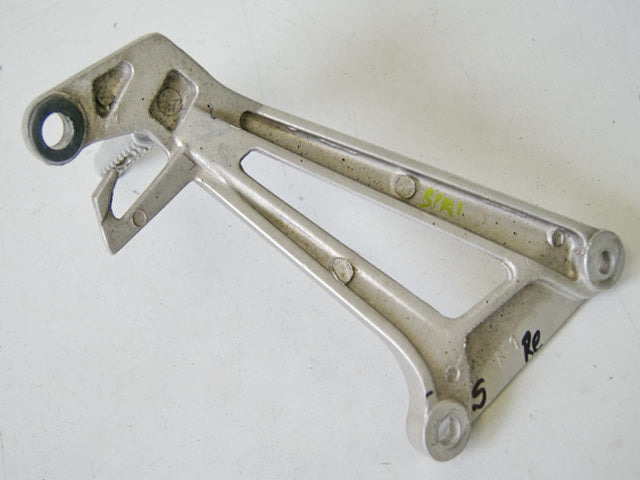 HONDA CBR 125 R JC39 PILLION FOOTREST RIGHT