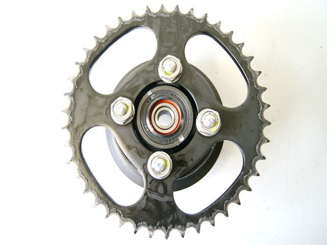 HONDA CBR 125 R JC39 KETTENRADTRÄGER RITZEL