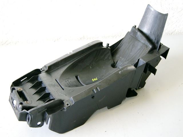 HONDA CBR 125 R JC39 GUARDABARROS PASO DE RUEDA CAJA DE BATERÍA