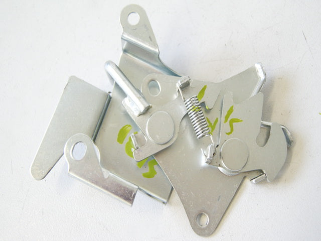 HONDA CBR 125 R JC39 PILLION SEAT LOCK HOLDER