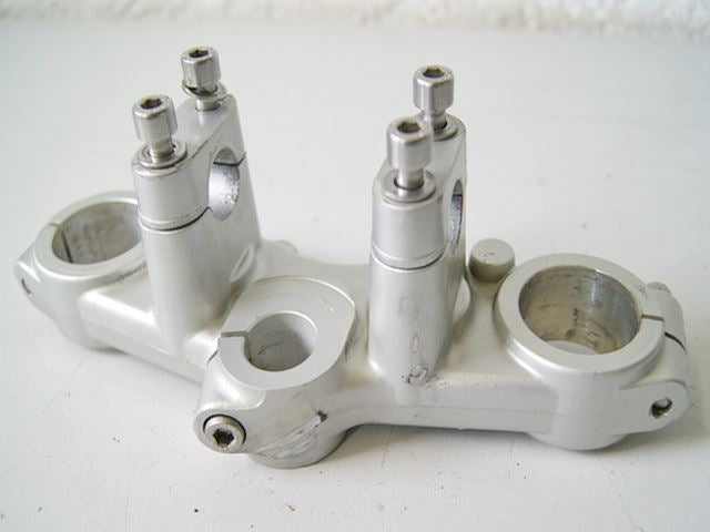 CAGIVA W16 600 2G1 TÉ INFERIOR HORQUILLA MANILLAR