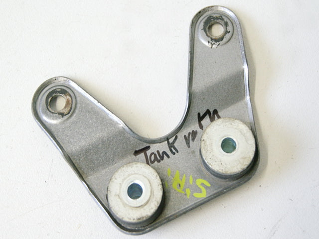 KAWASAKI ZZR 600 D ZX600D HALTERUNG HALTER TANK VORN