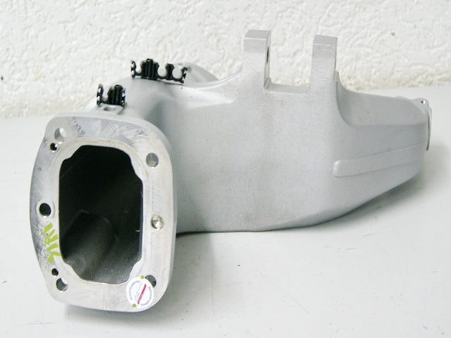 MOTO GUZZI NORGE 1200 ABS ZGULPH01 SCHWINGE SWINGARM KARDANTUNNEL
