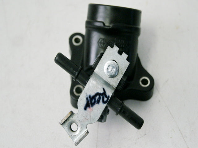 GILERA GP 800 ZAPM55 EINSPRITZDÜSE HINTEN INJECTION ANSAUGSTUTZEN